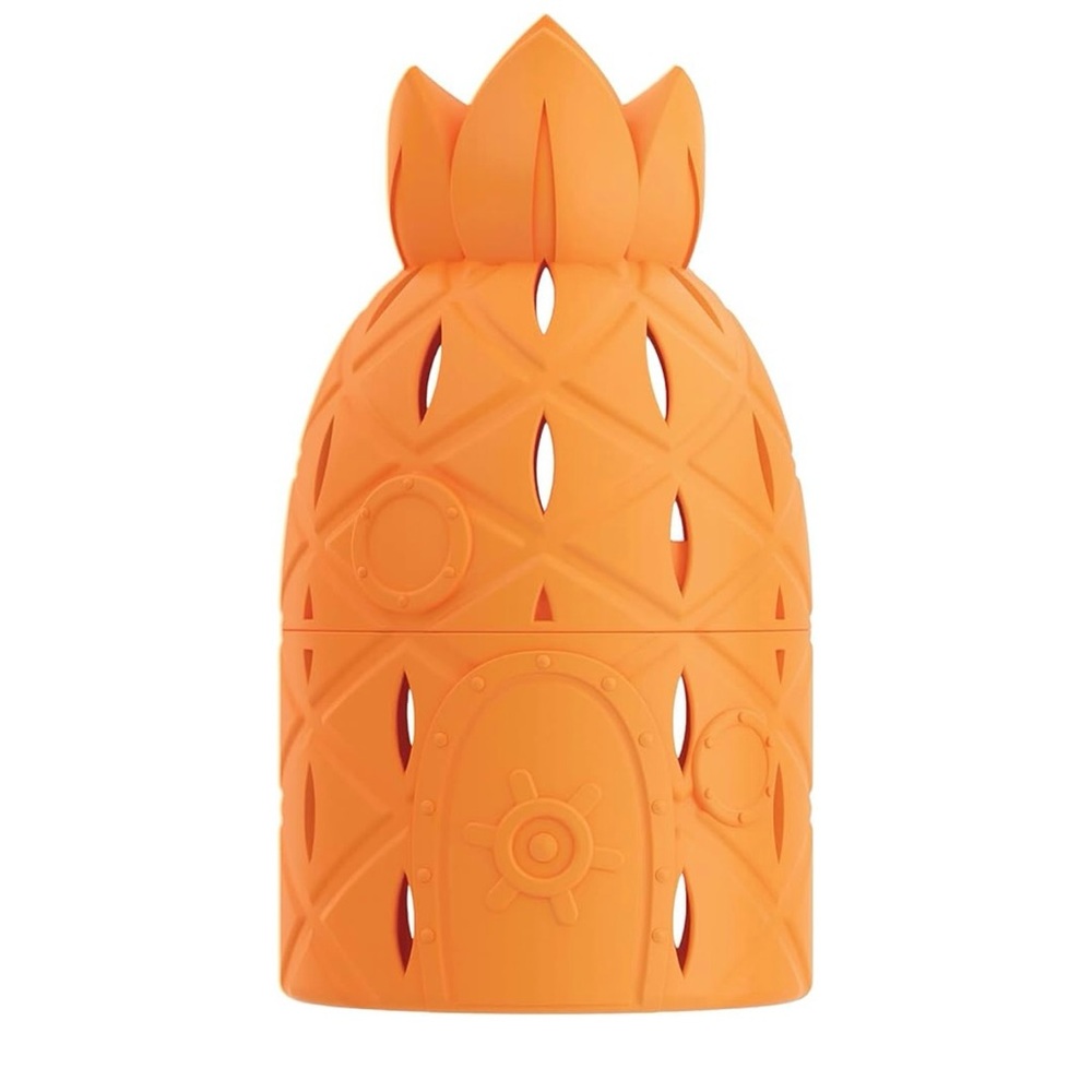 BNWT Wet n Wild Sponge Bob Square Pants make up sponge case. Makeup organizer.
